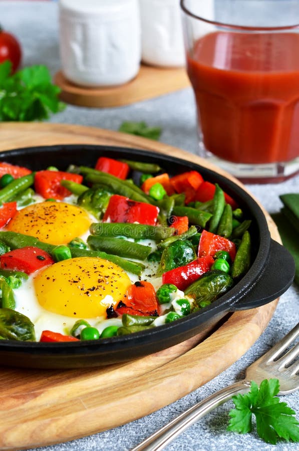 Morning Breakfast! Eggs with Asparagus, Green Peas and Pepper! G Stock ...