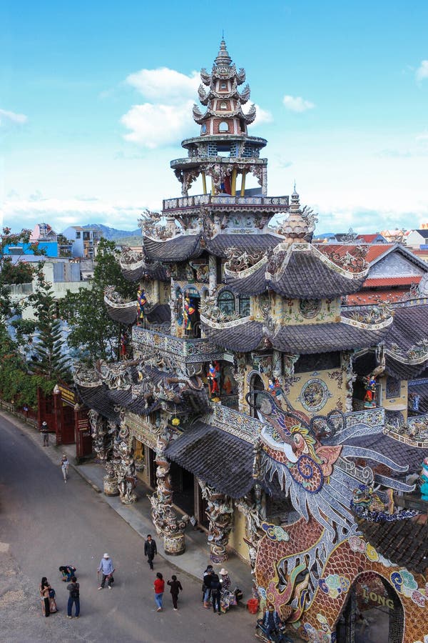 Mosaico Linh Phuoc Pagoda no Lat da Dinamarca, Vietname fotografia de stock Mosaico Linh Phuoc Pagoda no Lat da Dinamarca, Vietname fotografia de stock