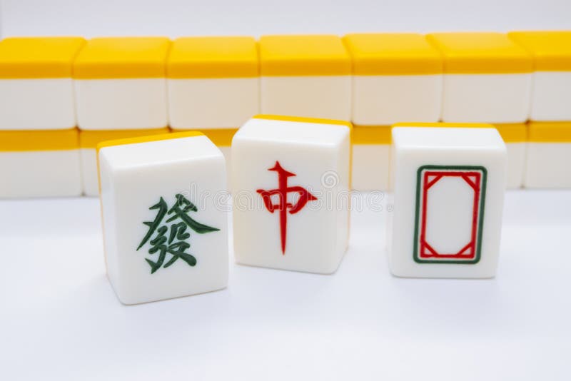 Muitos Azulejos Mahjong No Campo De Jogo. Um Antigo Jogo Asiático