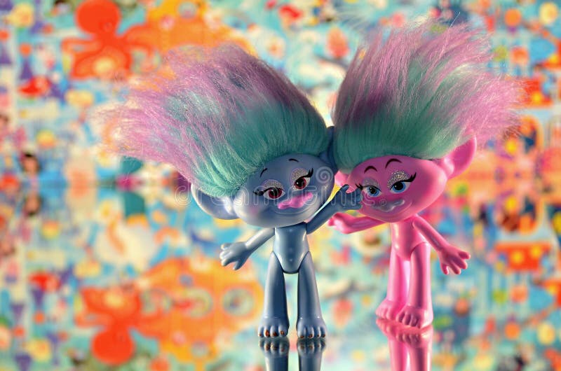 Moscú, Rusia 2 De Octubre De 2018: Hasbro Colorido De Los Duendes Imagen de archivo editorial - Imagen de flor, tarjeta: 127864344