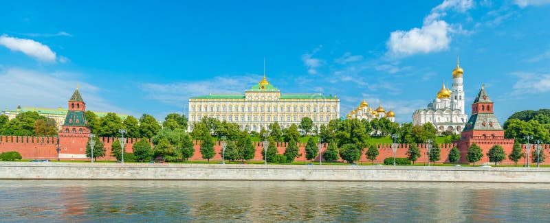 Moscow Kremlin. The Moscow Kremlin in downtown Moscow, Russia, with the Grand Kremlin Palace on the left and the Ivan the Great Bell Tower on the right stock photography Moscow Kremlin. The Moscow Kremlin in downtown Moscow, Russia, with the Grand Kremlin Palace on the left and the Ivan the Great Bell Tower on the right stock photography