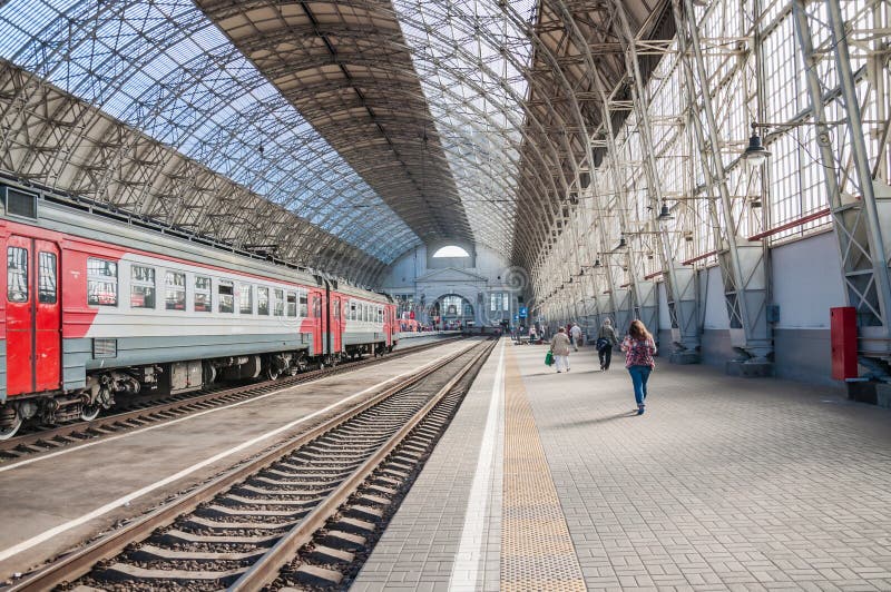 Киевский вокзал перрон