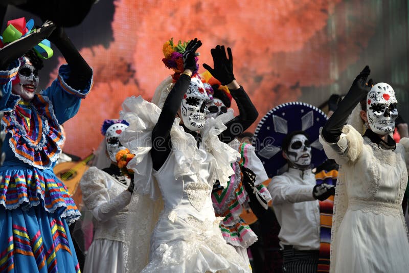 markt Middelen Worstelen Dia De Los Muertos Carnival. Day of the Dead Parade Editorial Stock Image -  Image of gorgeous, beautiful: 124429019
