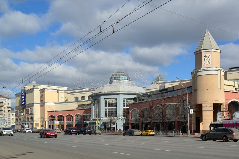 Атриум выход из метро