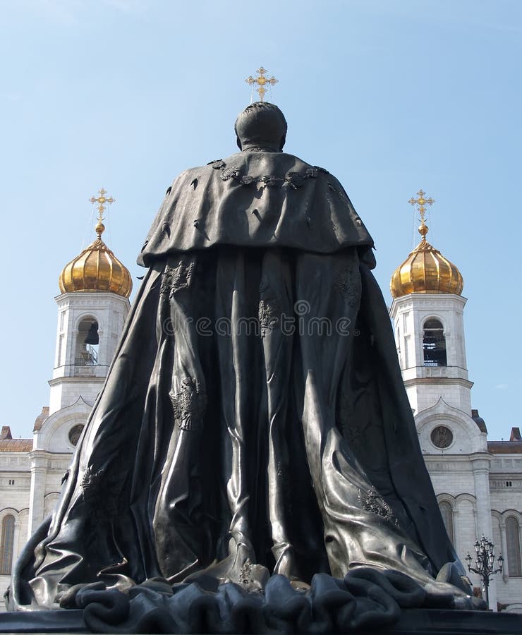 moskou Monument aan de keizer Alexander II en Kathedraal van Christus de Verlosser stock afbeelding moskou Monument aan de keizer Alexander II en Kathedraal van Christus de Verlosser stock afbeelding