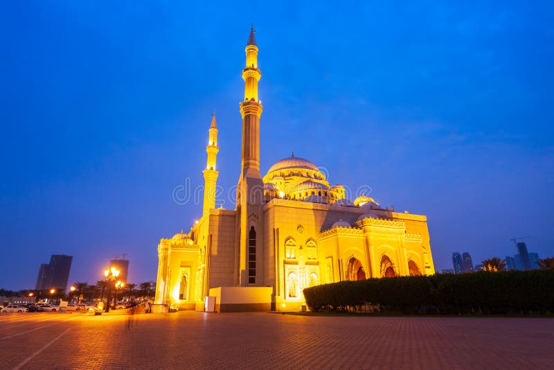 Mosqu?e de Noor d'Al au Charjah photo stock Mosqu?e de Noor d'Al au Charjah photo stock