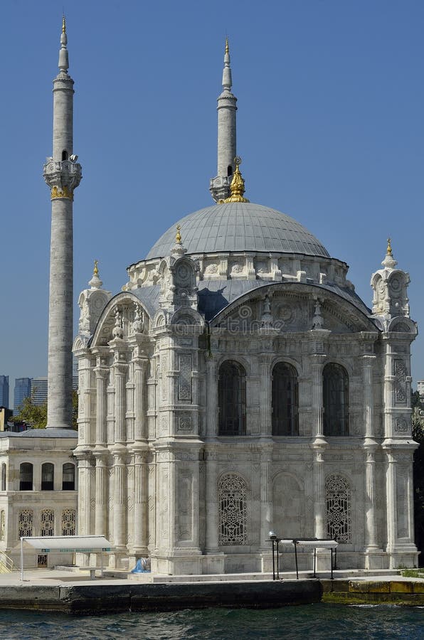 Mosquée d'Ortakoy images stock Mosquée d'Ortakoy images stock