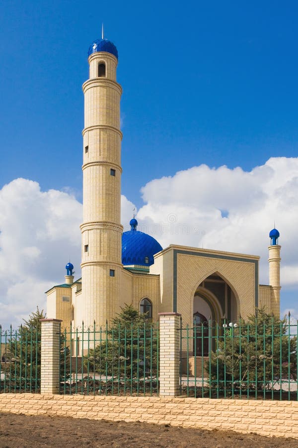 Mosqu e Musulmane Sur Le Ciel Bleu Image stock Image du Mosqu e Musulmane Sur Le Ciel Bleu Image stock Image du
