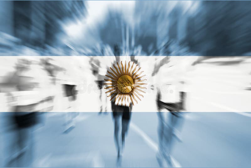 Mosso del corridore maratona con il mescolamento della bandiera dell'Argentina fotografie stock libere da diritti Mosso del corridore maratona con il mescolamento della bandiera dell'Argentina fotografie stock libere da diritti