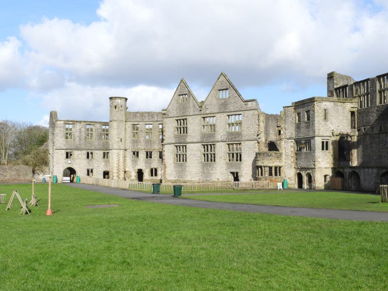 Dudley Castle = The Courtyard on a sunny day