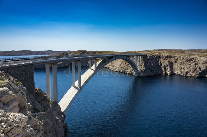 Most na wyspie Pag Chorwacja Europa zdjęcia stock