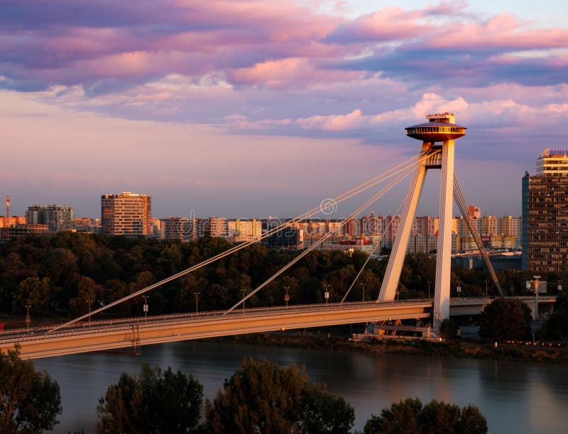 Most nad Danube zdjęcie stock Most nad Danube zdjęcie stock