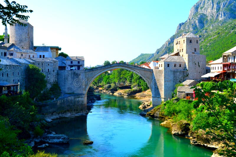 Mostar bro royaltyfri bild Mostar bro royaltyfri bild