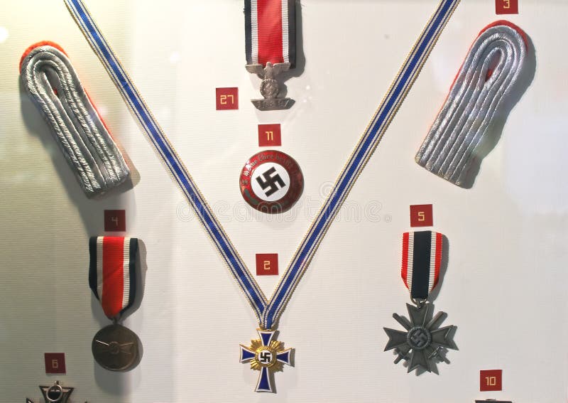 Mostre al museo della battaglia della Normandia. immagine stock libera da diritti Mostre al museo della battaglia della Normandia. immagine stock libera da diritti
