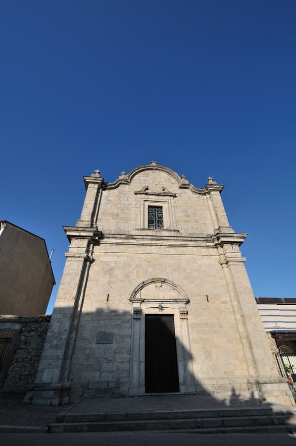 Mot isernia molise Church of maiella royaltyfri bild