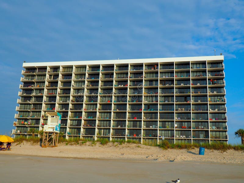 An historic motel along the Atlantic coastline shore in Carolina Beach, North Carolina. An historic motel along the Atlantic coastline shore in Carolina Beach, North Carolina.