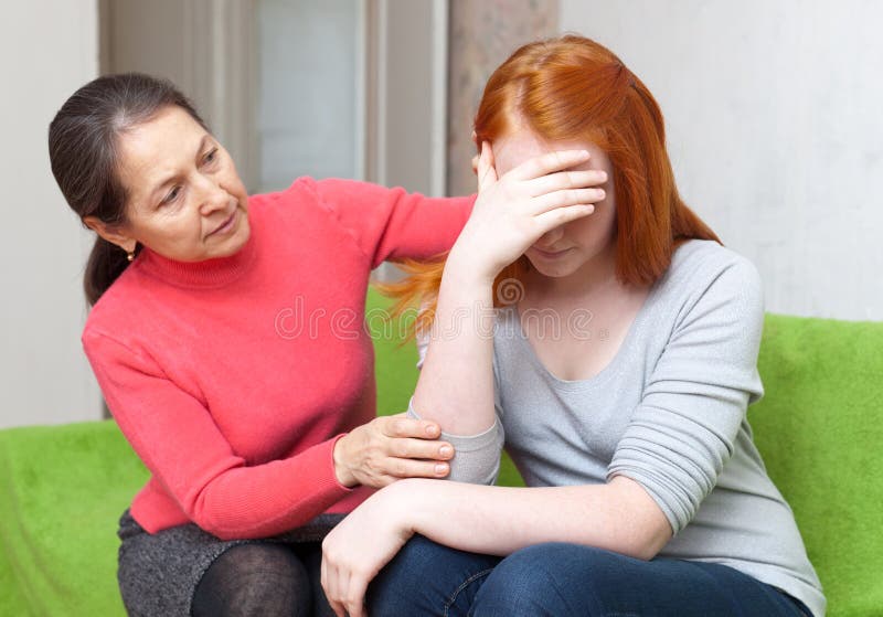 Mother gives solace to teen daughter