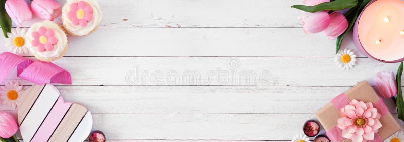 Mothers Day theme double border against a white wood banner background