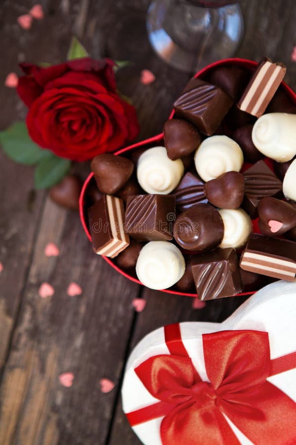 Motherâ€™s Day- Gift box with red roses and chocolates