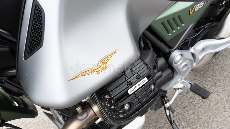 MGX 21 Moto Guzzi logo