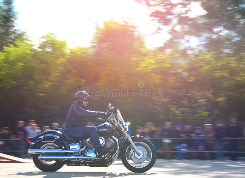 Motobayker stock afbeelding Motobayker stock afbeelding