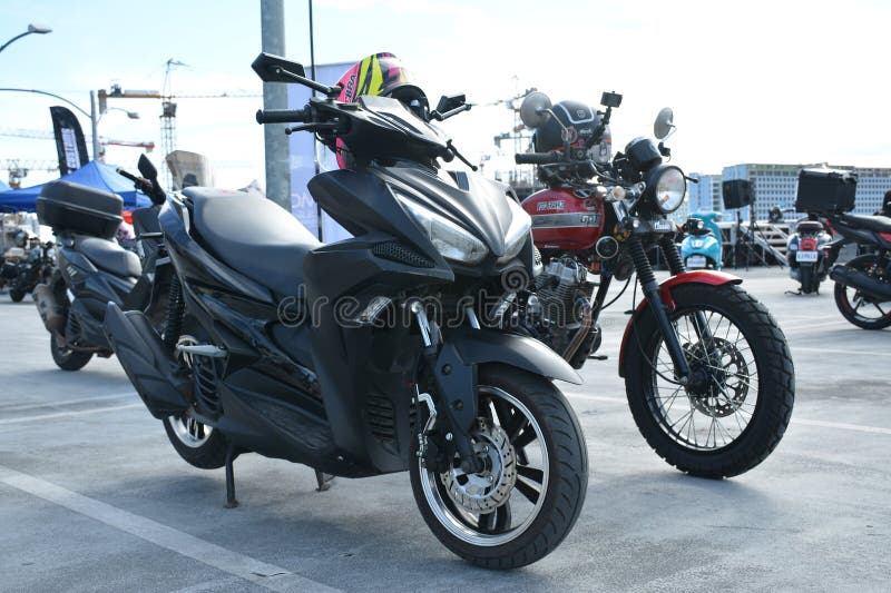 Moto Yamaha 150 Em Filipinas Do Pasay Imagem Editorial - Imagem de mundo,  desengate: 182669505