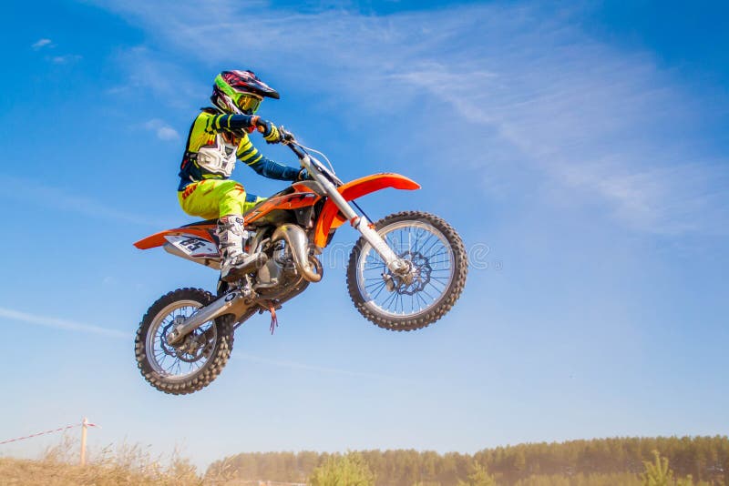 Corrida de motocross — Fotografia de Stock Editorial © im_source #47014771