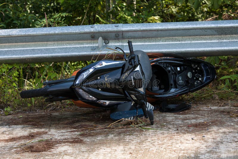 PHANGAN - FEBRUARY 25: Motorcycle accident that happened on the road on February 25, 2013 in Koh Phangan , Thailand .