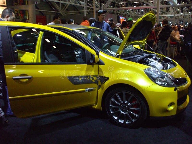  Motorshow Bolonia prototipo Renault Clio Sport Foto editorial de stock