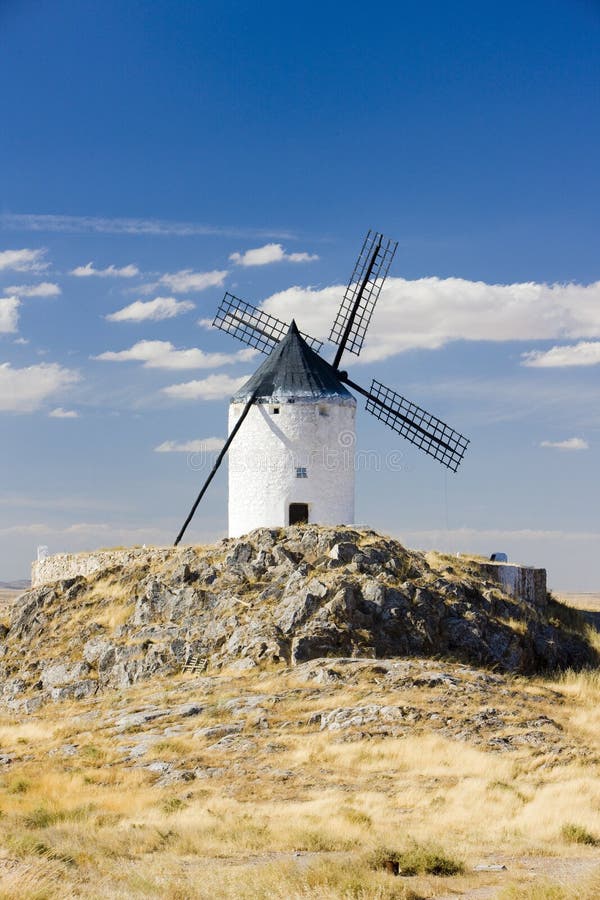 Moulin ? vent, Consuegra, Castille-La Manche, Espagne photos libres de droits Moulin ? vent, Consuegra, Castille-La Manche, Espagne photos libres de droits