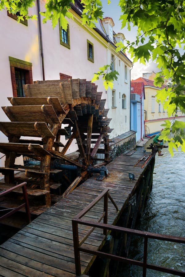 Moulin à eau en bois de Prague images stock Moulin à eau en bois de Prague images stock