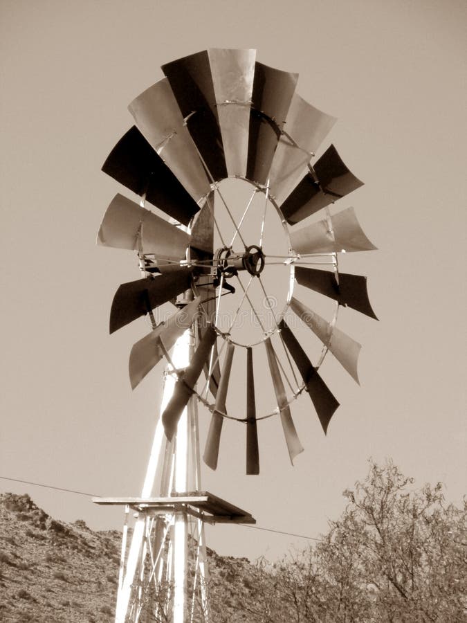 Moulin à vent image libre de droits Moulin à vent image libre de droits
