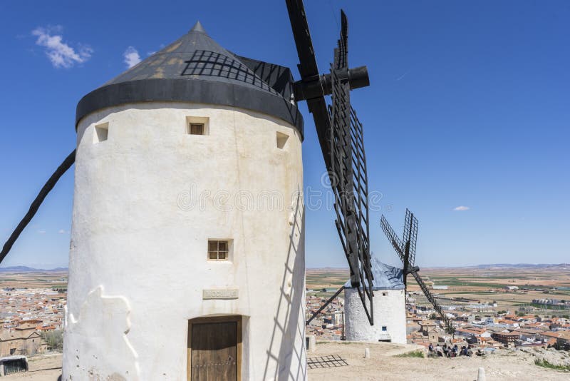 Download Moulins à Vent De Consuegra à Toledo, Espagne Ils Ont Servi à Rectifier Le GR Image stock - Image du construction, province: 76079013