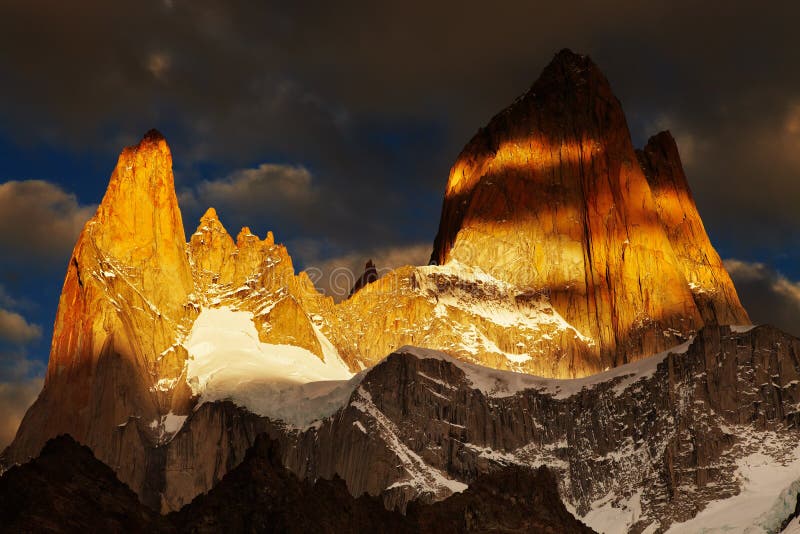 Mount Fitz Roy, Patagonia, Argentina stock images Mount Fitz Roy, Patagonia, Argentina stock images