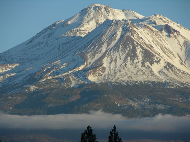 Sunset at Mt. Shasta stock image. Image of horizon, sonrise 97428251