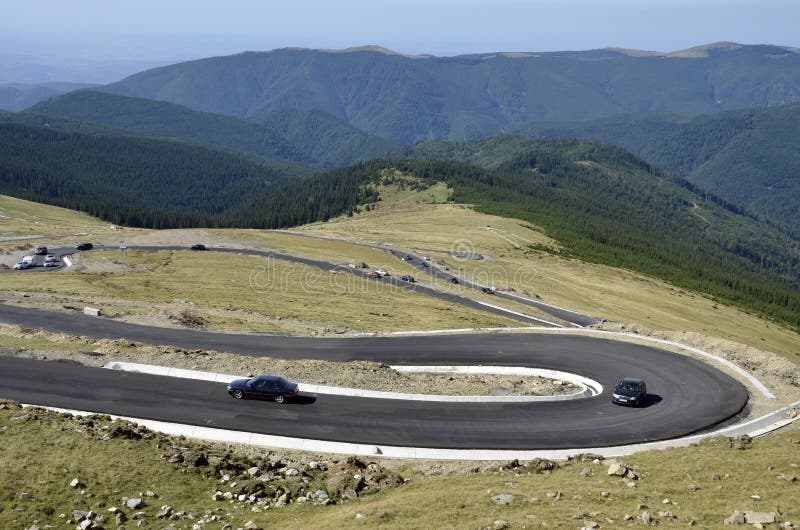 Mountain asphalt curves