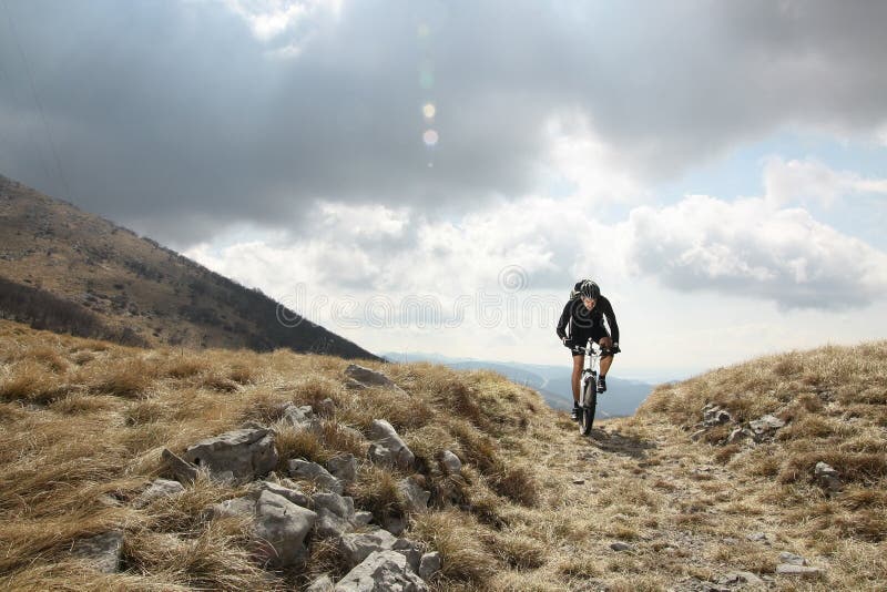 La Mountain bike, con noleggio e attrezzature.