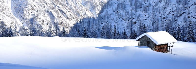 Mountain chalet in the snow landscape royalty free stock images Mountain chalet in the snow landscape royalty free stock images