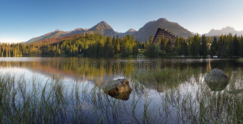 Horské jezero na Slovensku - Štrbské Pleso