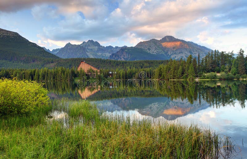 Horské pleso na Slovensku Tatry - Štrbské Pleso