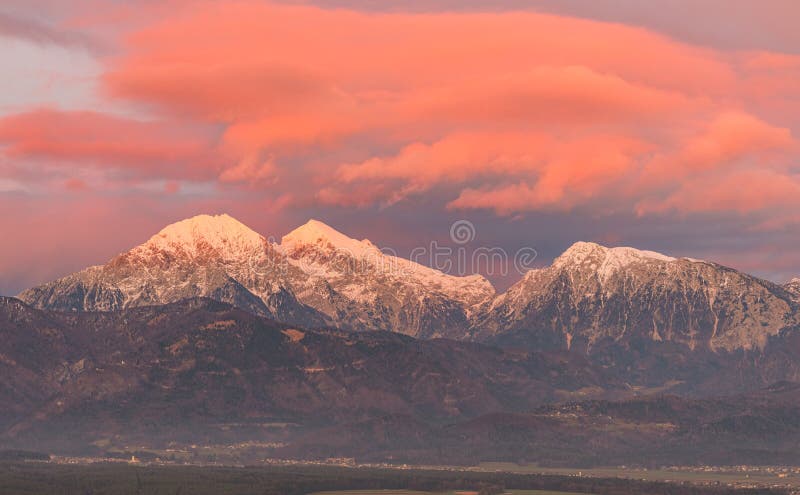 mountain-peeks-kocna-grintavec-kalski-greben-afterglow-kamnik-savinja-alps-just-sunset-lit-sky-viewed-167762682.jpg