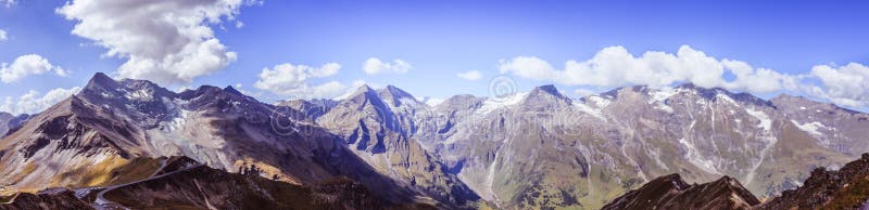 Mountain range of the GroÃŸglockner, Austria, National Park Hohe Tauern