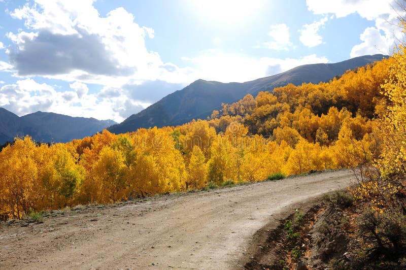 Fall Foliage at the Eastern Sierra Nevada Mountains in California Stock ...