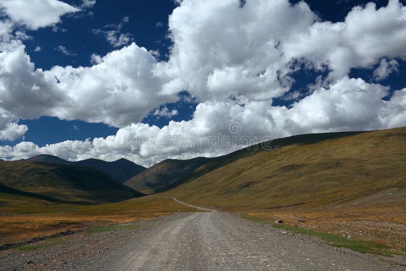 19,328 Mountain Road Wallpaper Stock Photos - Free & Royalty-Free Stock  Photos from Dreamstime