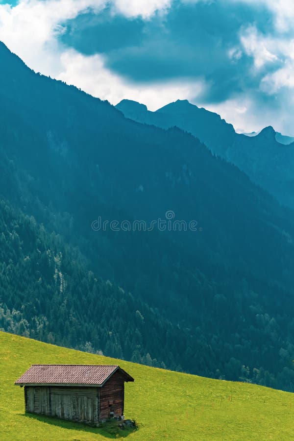 Mountain View en Liechtenstein. Vue du paysage en principauté alpine de la Liechtenstein