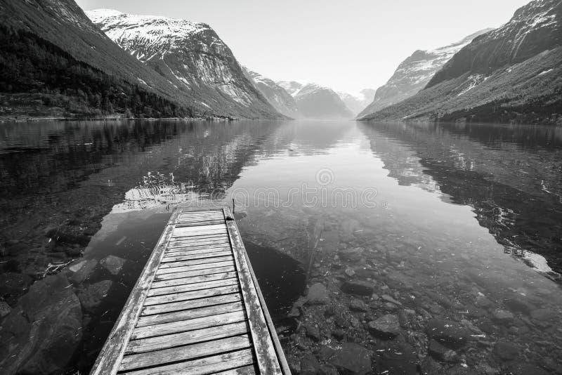 Mountains reflection