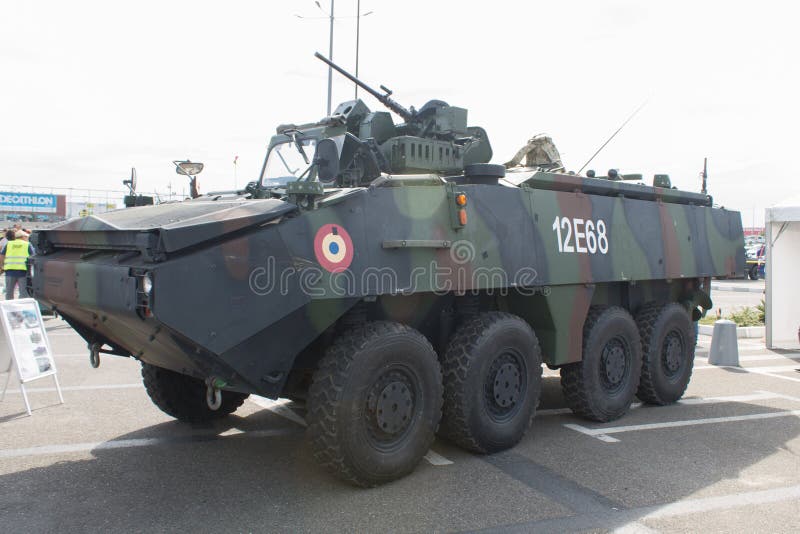 MOWAG PIRANHA IIIC του ρουμανικού στρατού στοκ εικόνες MOWAG PIRANHA IIIC του ρουμανικού στρατού στοκ εικόνες
