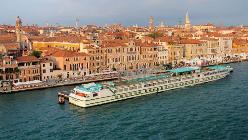 michelangelo cruise ship venice