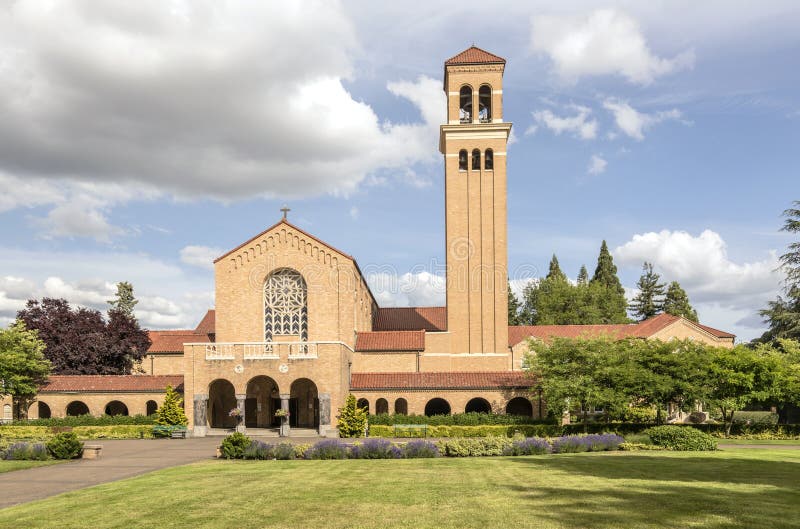 Mt. Angel Abbey and Grounds Oregon. Stock Image Image of statue, pacific 120075635