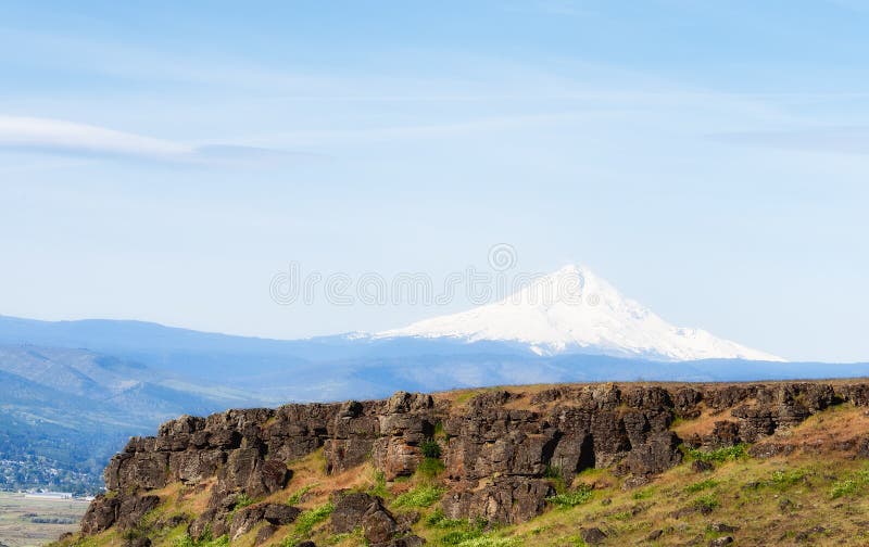 Mt Hood Peak foto de archivo. Imagen de cascada, paisaje 99062976